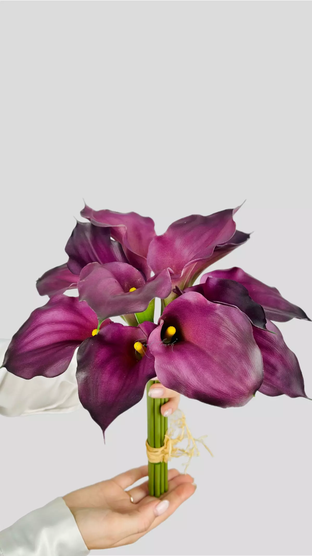 Calla Lily Bouquet with 12 Flowers - purple