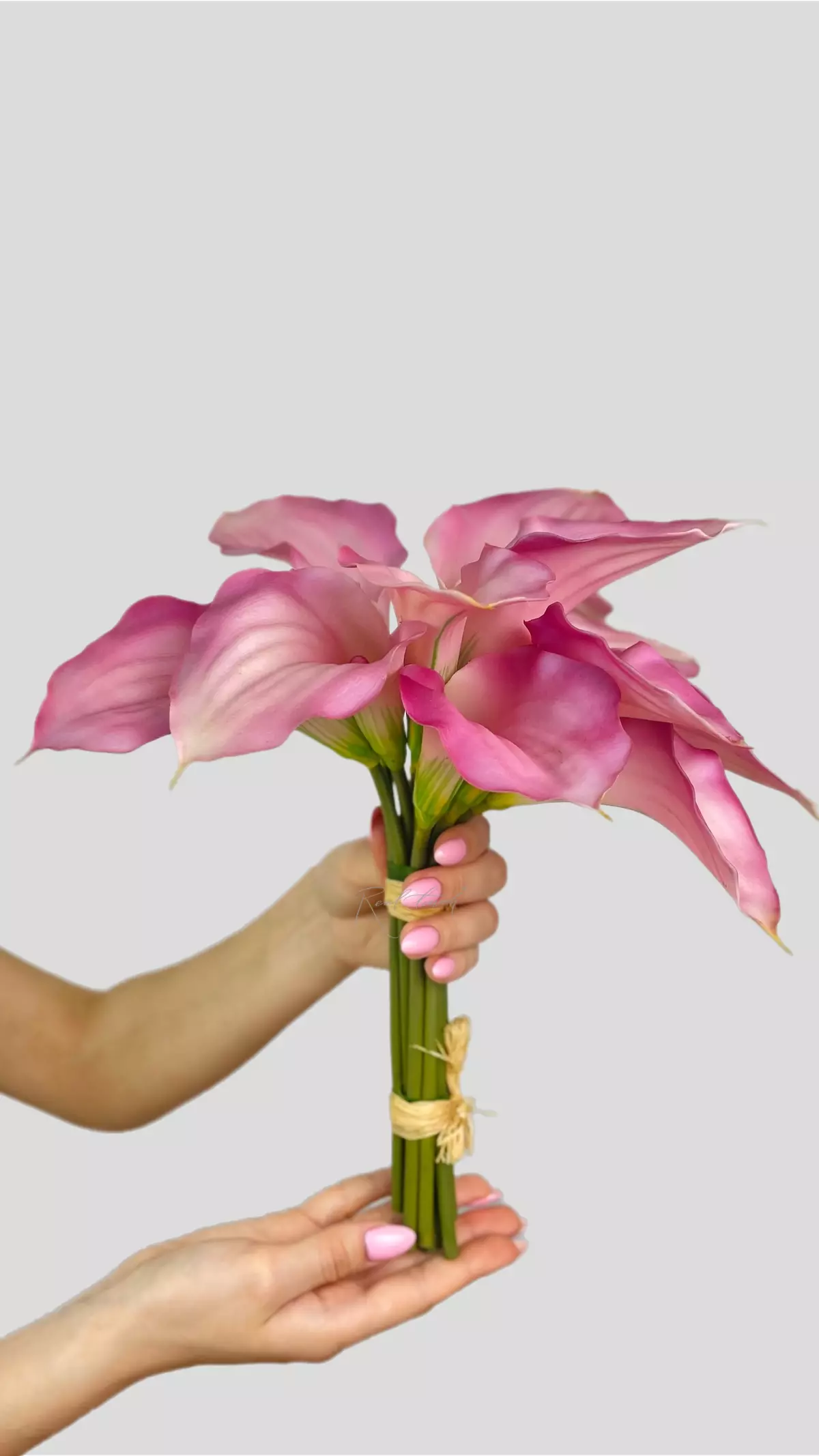 Calla Lily Bouquet with 12 Flowers - light purple 
