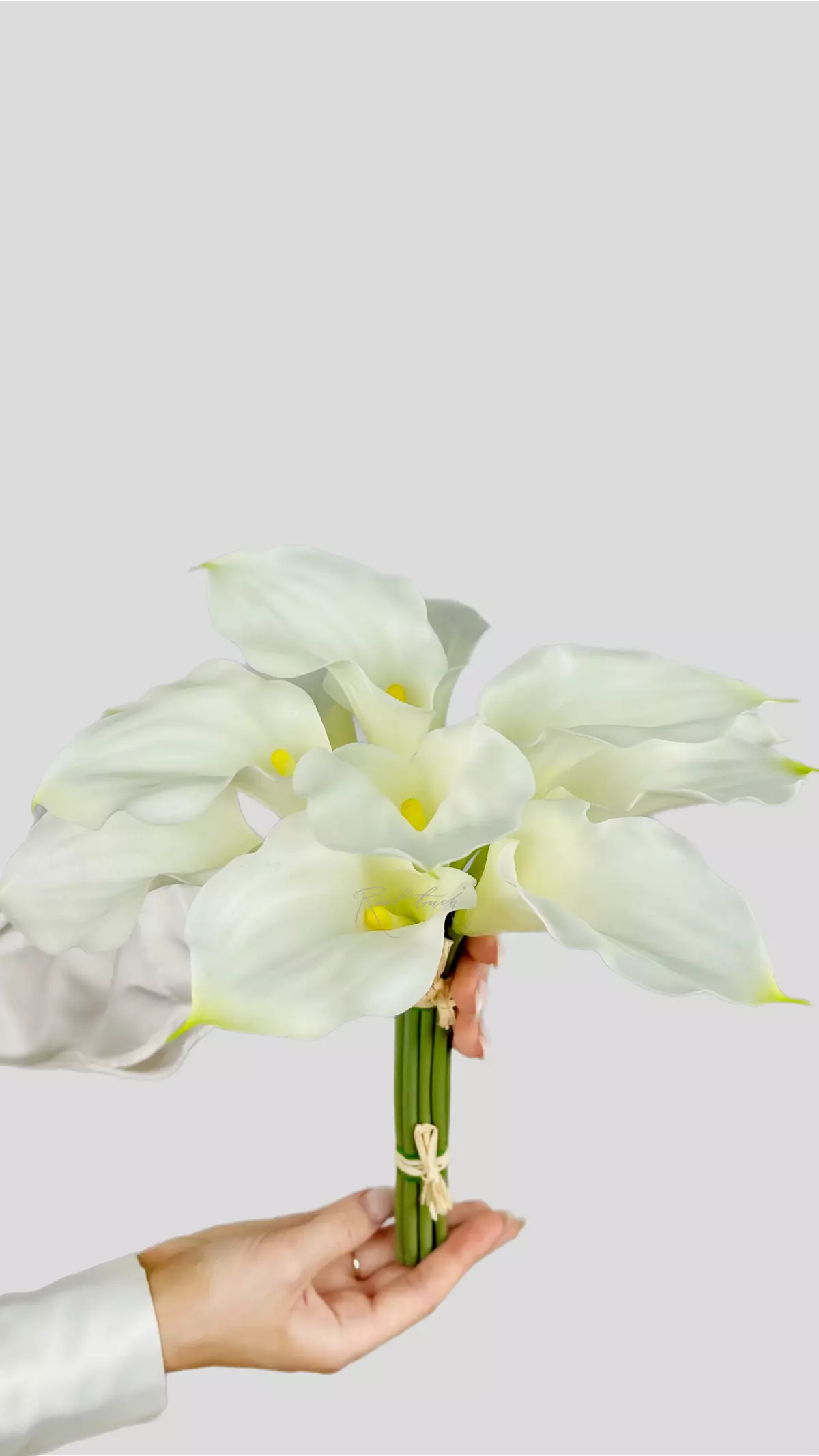Calla Lily Bouquet with 12 Flowers - white